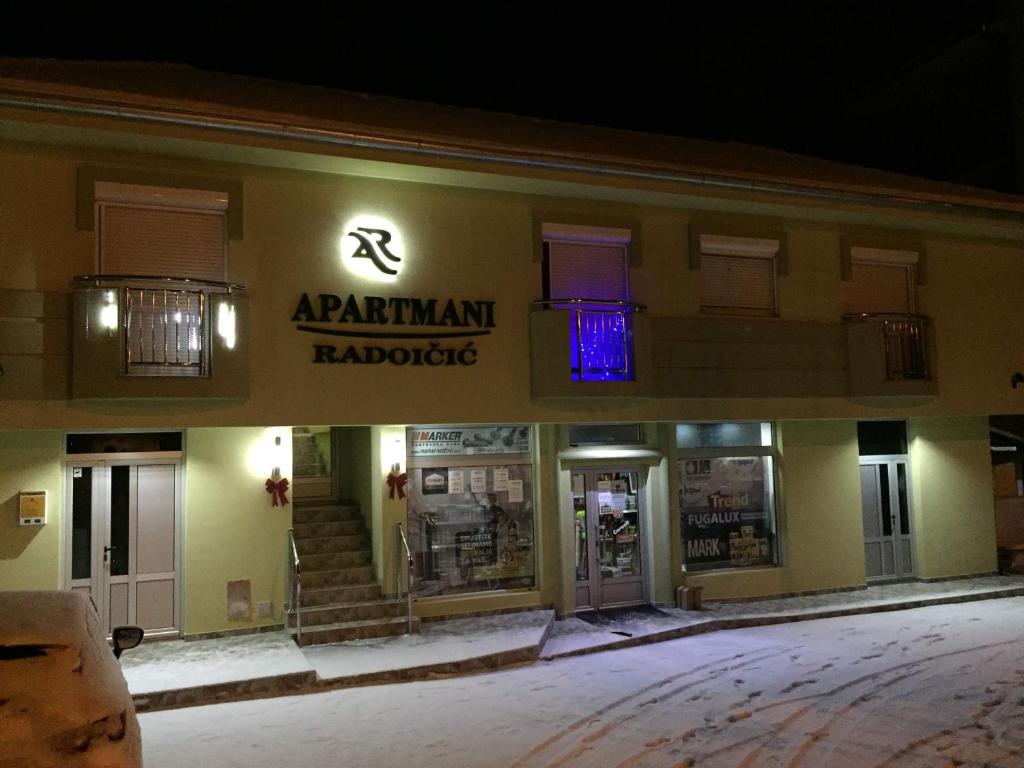 Zgrada u kojoj se nalazi apartman