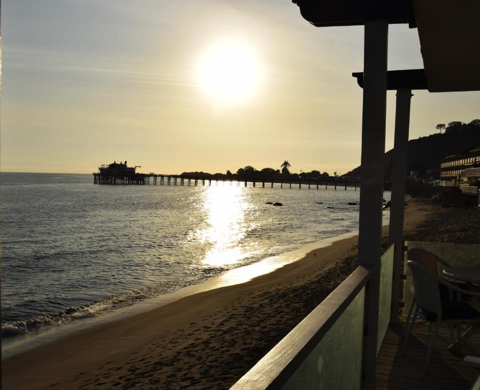 Malibu Private Beach Apartments photo