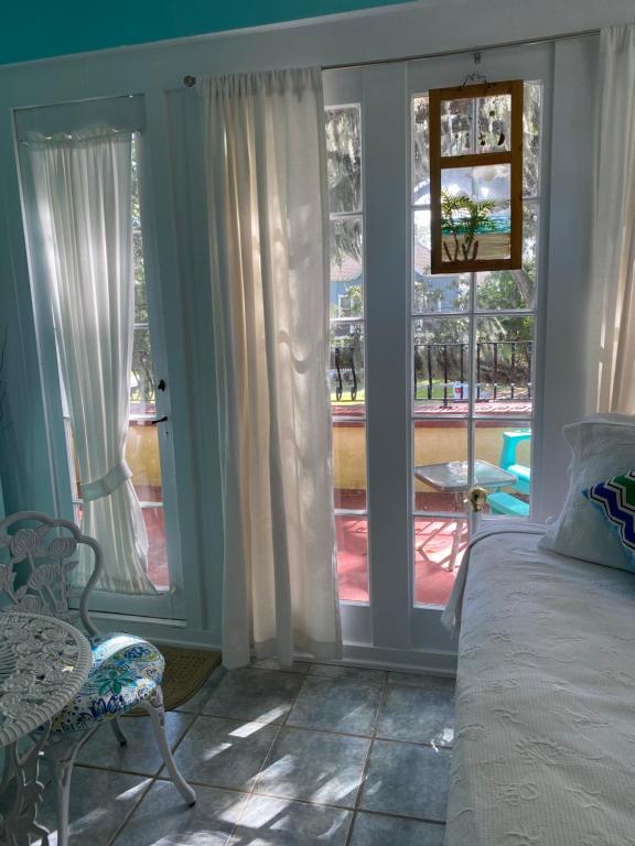 Ms. Maggie's South Country Inn - Familiekamer Met Terras
