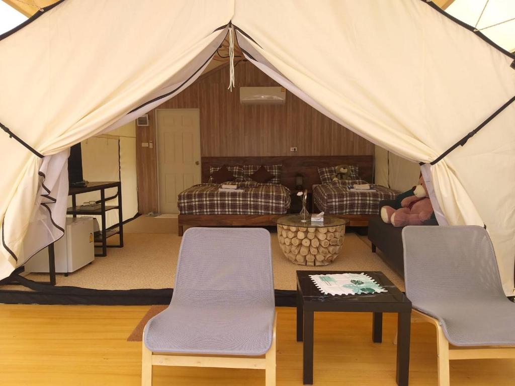 Posezení v ubytování Mont Blanc Base Camp Khaoyai
