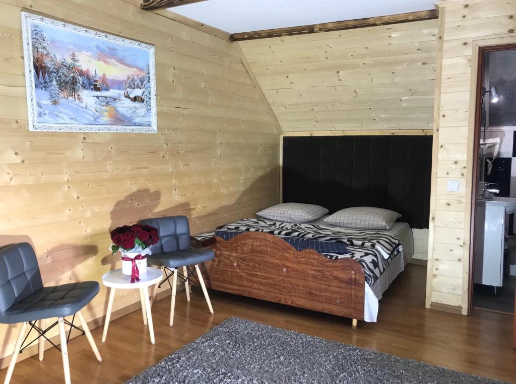 Чотири сезони - Double Room With Balcony