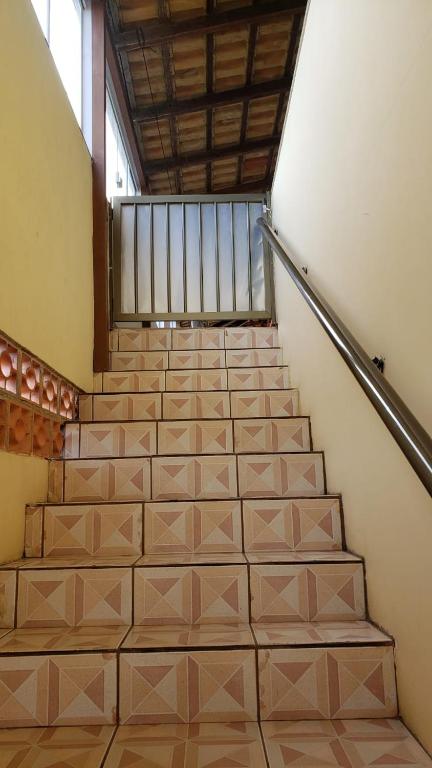  Apartamento grande 50m da praia