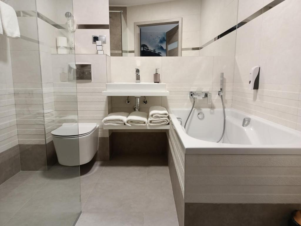 Hotel Pomorski - Resim 8