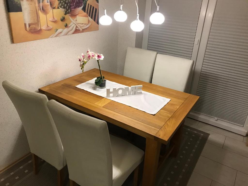 Fotografie z fotogalerie ubytování Ferienwohnung am DOC v destinaci Emden