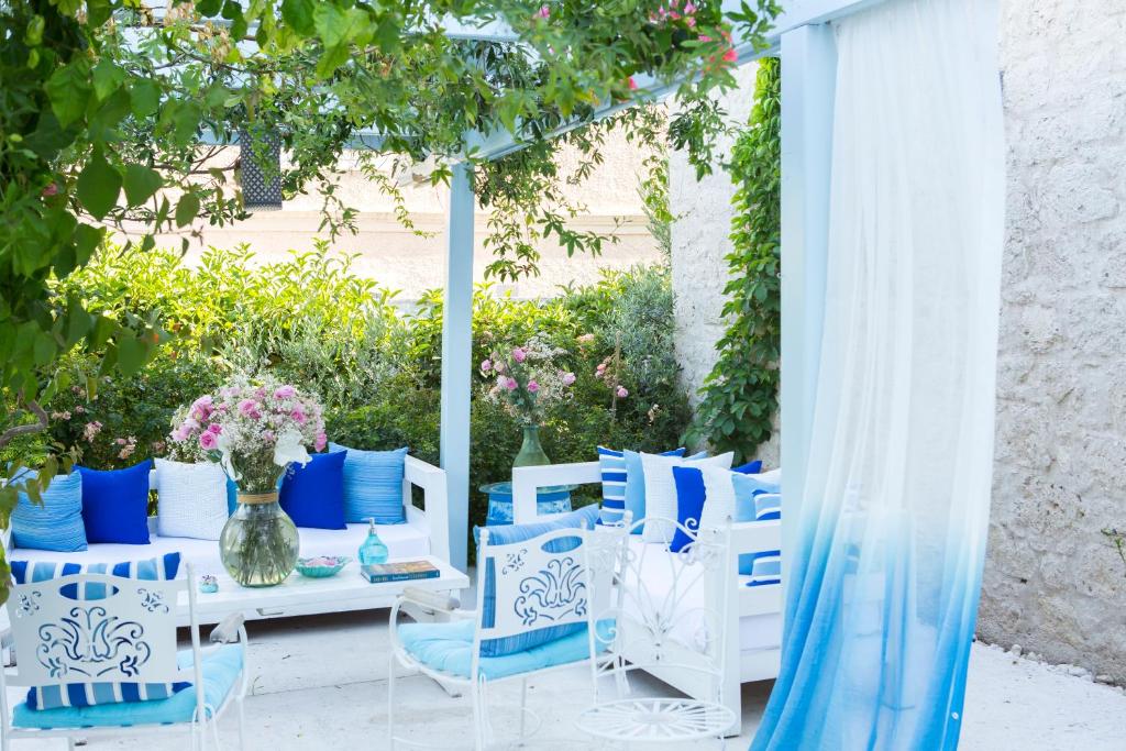 Posezení v ubytování Alura Hotel