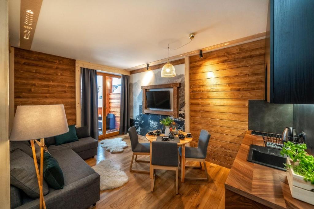 
One-Bedroom Apartment - free access to swimming pool and spa facilities
