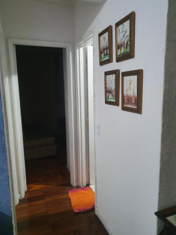  Apartamento inteiro. Pompeia. 100mts da praia.