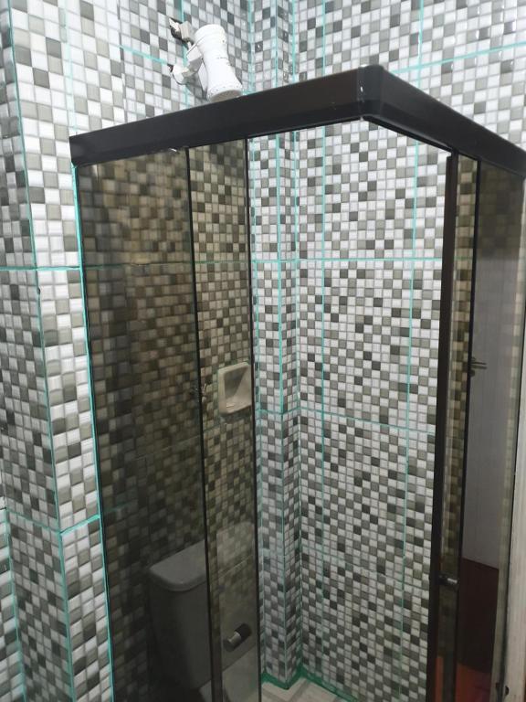  Apartamento inteiro. Pompeia. 100mts da praia.