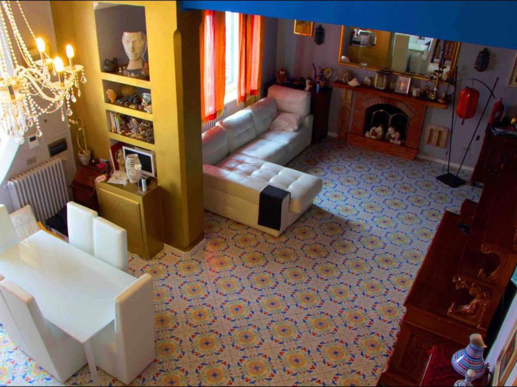 Postel nebo postele na pokoji v ubytování VILLA FUENTI BAY -Amalfi Coast-