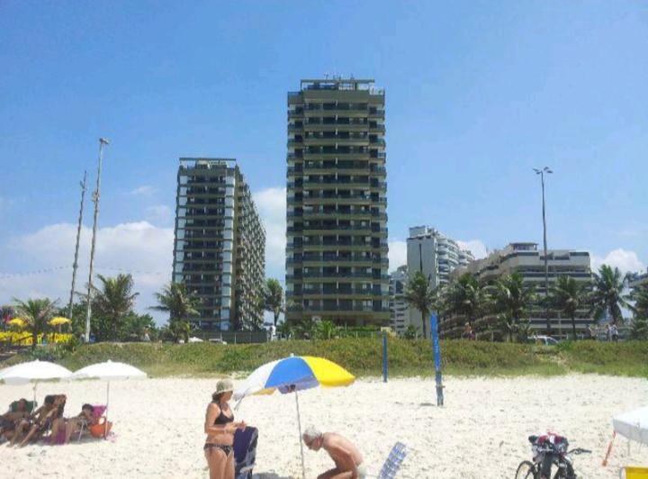  Apartamento temporada em frente a praia da Barra