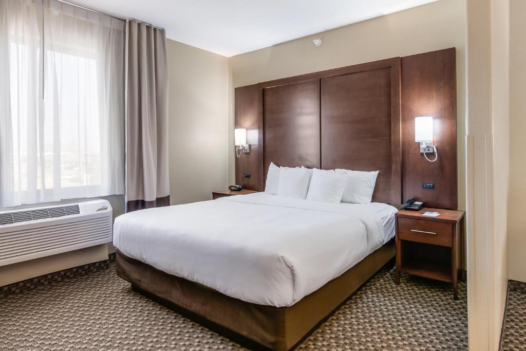 Comfort Suites Fort Stockton - Suite Con Cama Extragrande - No Fumadores