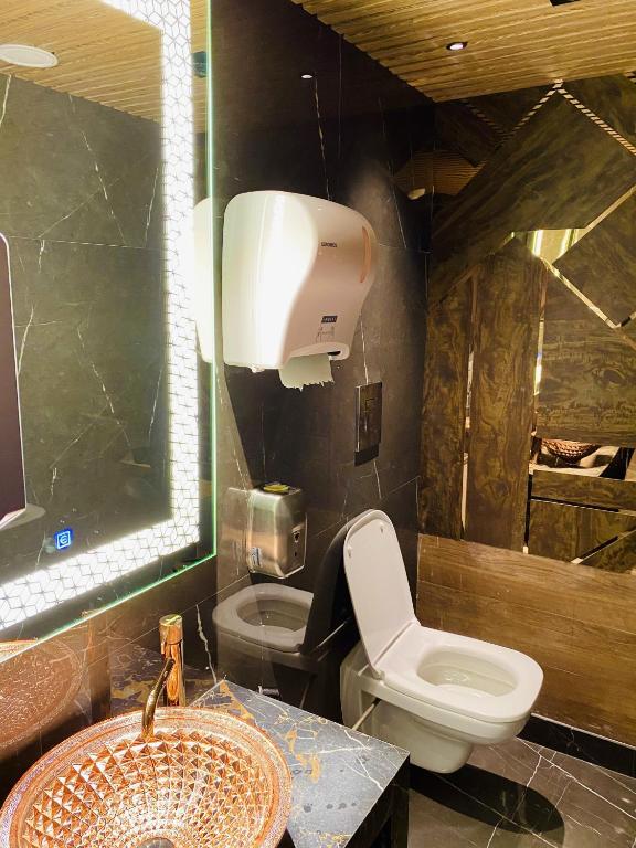Un baño de The Singh Empire,New Delhi