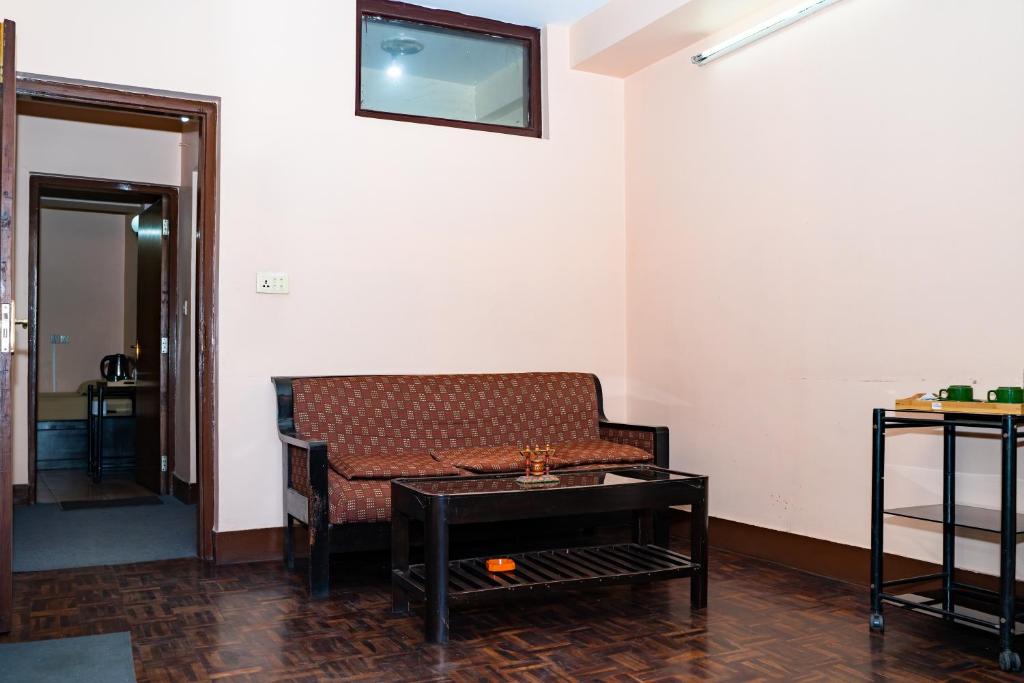 KBB Hotel and Apartments Hosted by Hostmandu的休息区