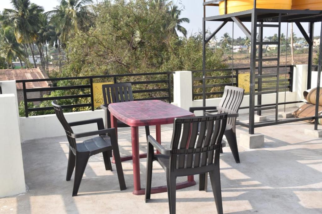 Coconut Homestay Hampi photo