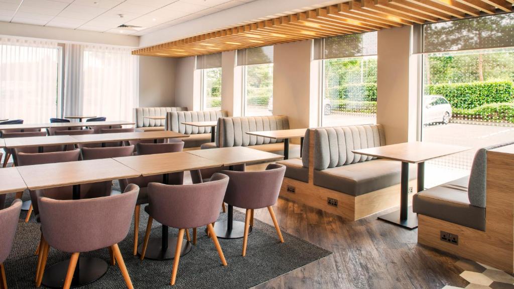 Fotografie z fotogalerie ubytování Holiday Inn Express Oxford Kassam Stadium by IHG v destinaci Oxford