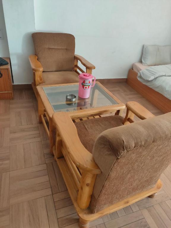 Posezení v ubytování Hotel BHRIGU