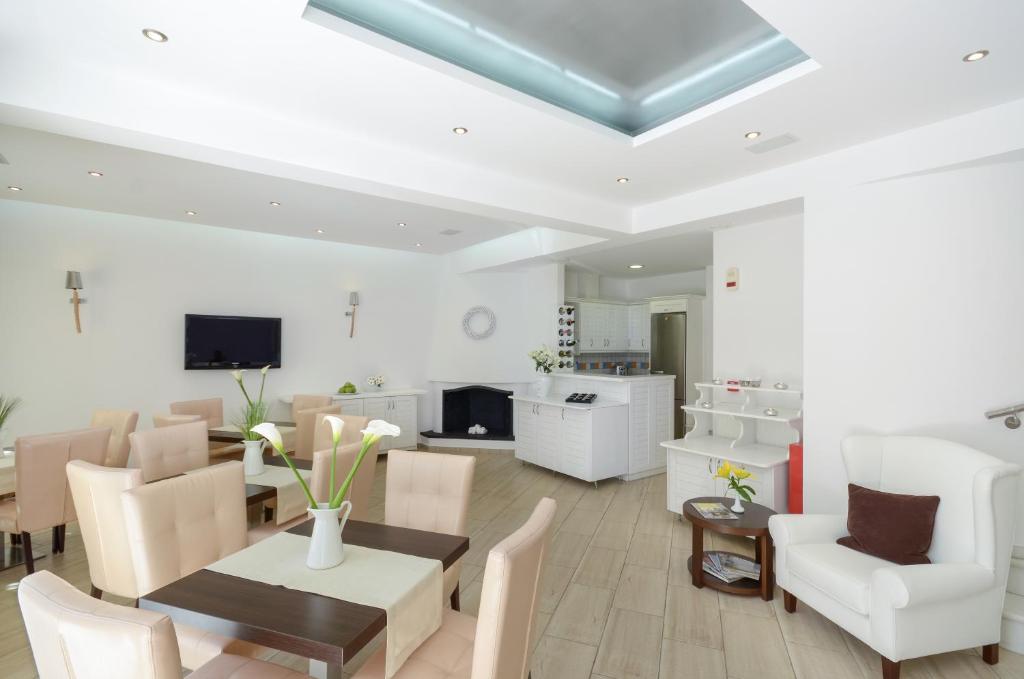 TV/trung tâm giải trí tại Adriani Hotel