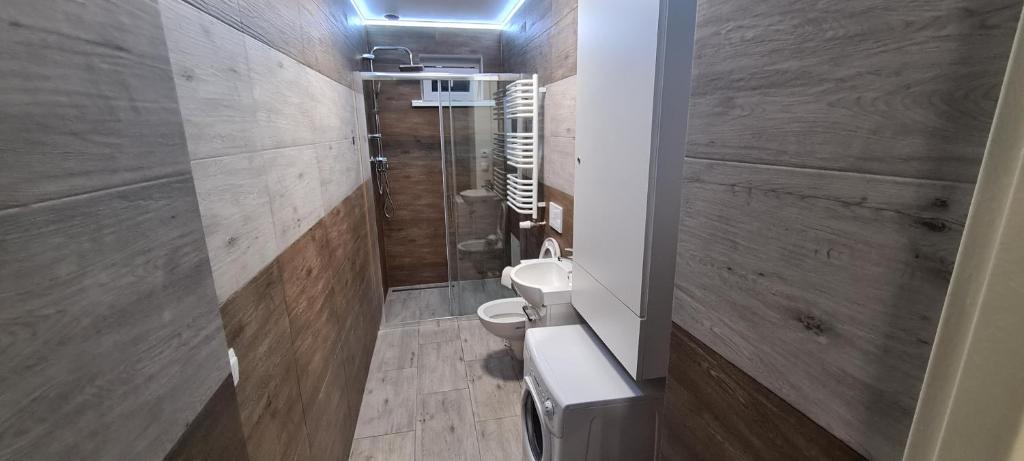 Koupelna v ubytování Apartamenty Cieplicka 20