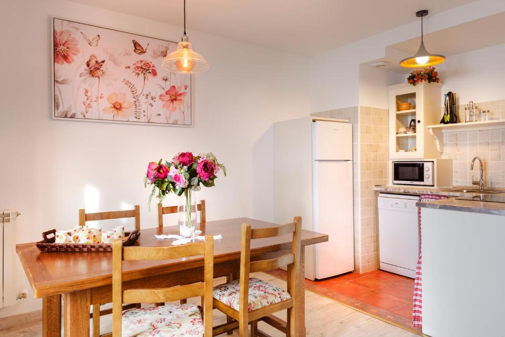 Kuchyň nebo kuchyňský kout v ubytování APARTAMENTO CASA PALOMA