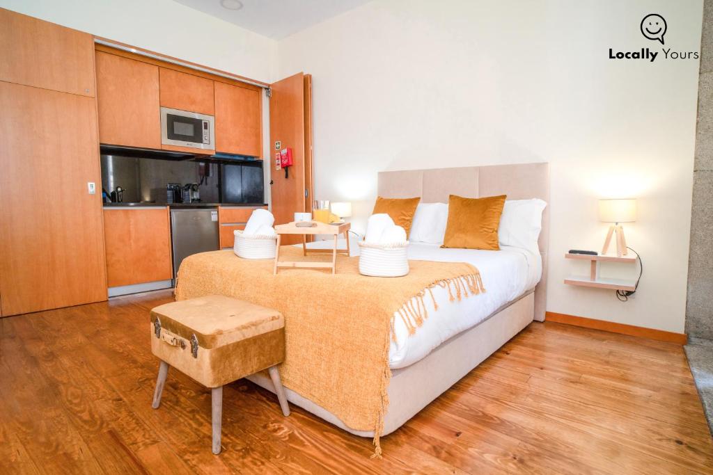 Locally Yours Oporto Apartments - 9