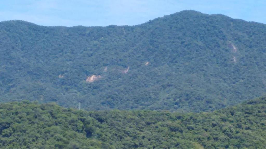  APARTAMENTO DE FRENTE PARA O MAR (a 30 metros da praia)