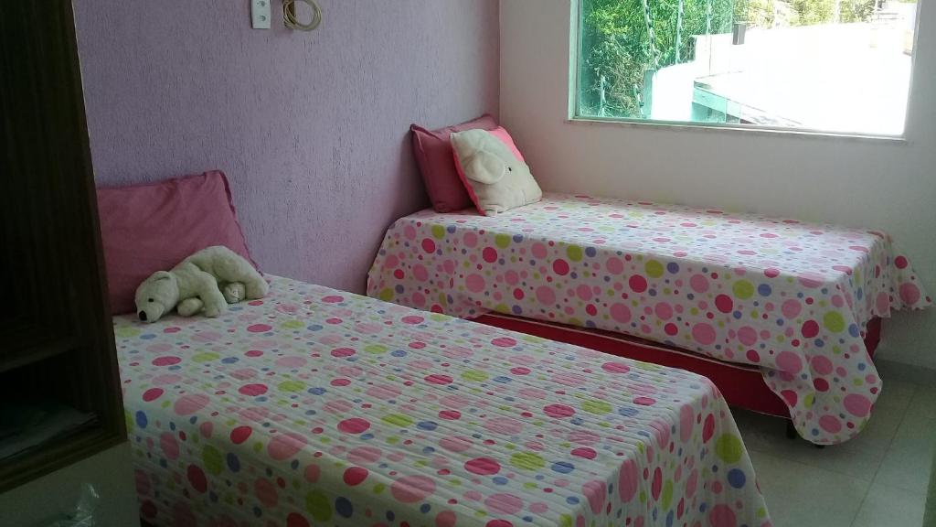  Casa 3 quartos com piscina Condomínio Bouganville