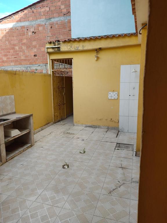  Casa 3 quartos com churrasqueira e chuveirão