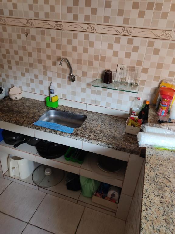  Casa 3 quartos com churrasqueira e chuveirão