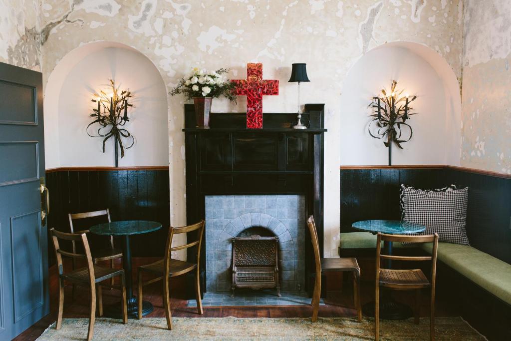 The Convent Hotel - Resim 15