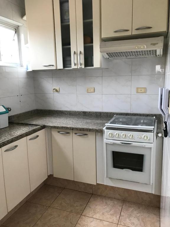  Edifício Everest apto 21 - Mar Doce Lar