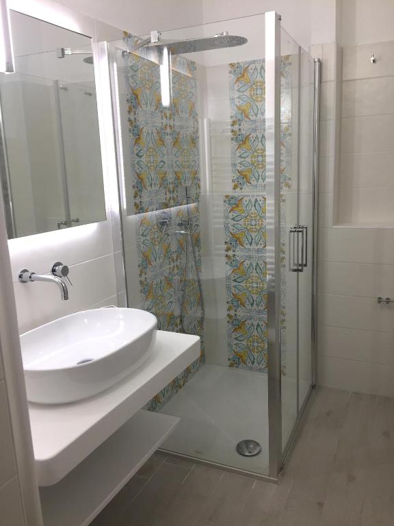 A bathroom at Ugento Dimora