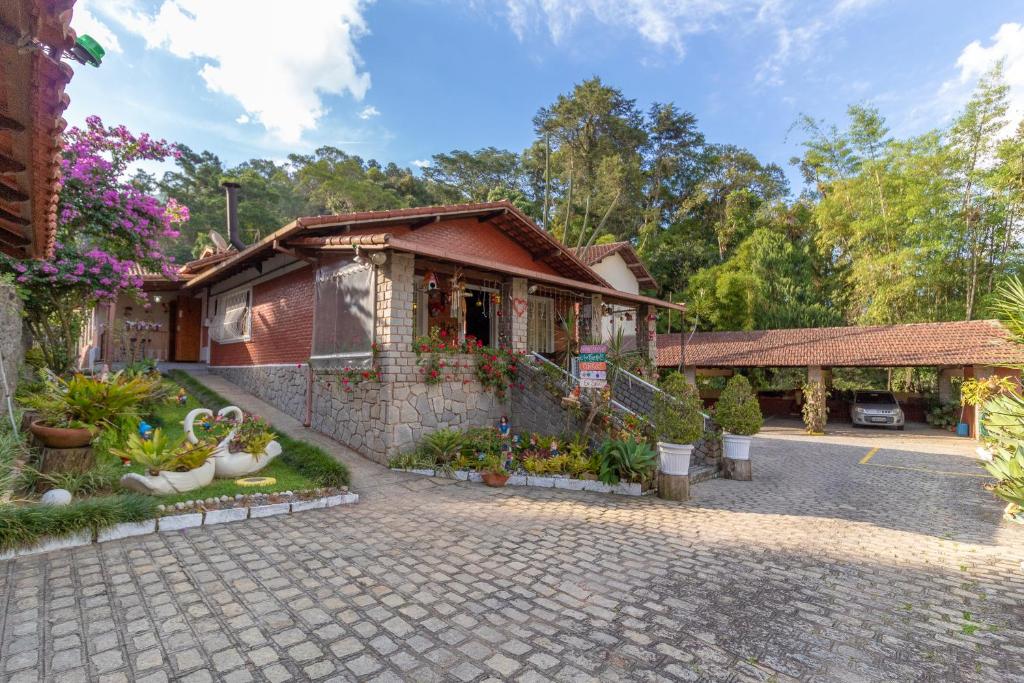  Pousada Cascata dos Amores