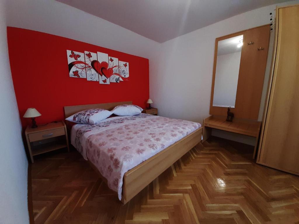 Posteľ alebo postele v izbe v ubytovaní Apartments Diana Vinišće