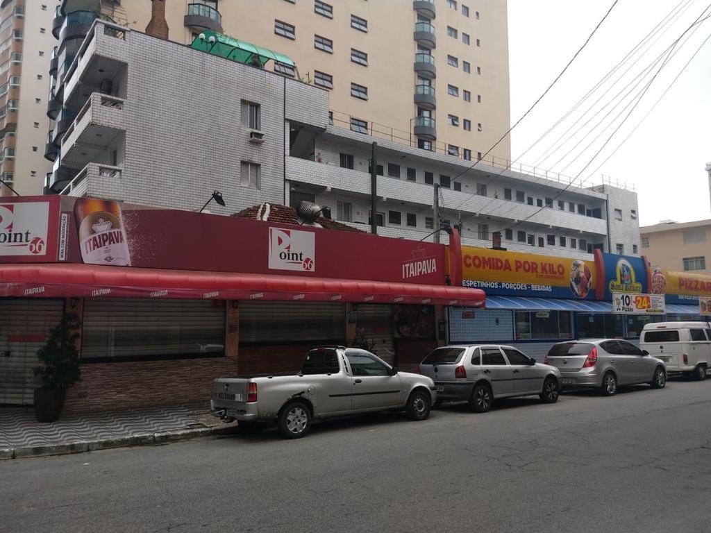  Apto Canto do Forte - Praia Grande - Local Privilegiado - 100 metros da Praia