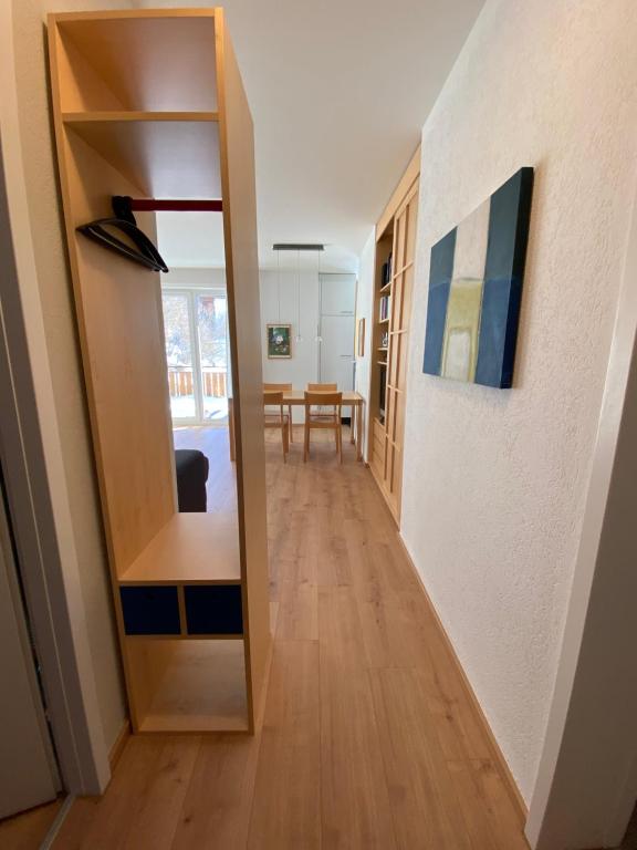Fotografie z fotogalerie ubytování Casa Zundregn - ein Bijou mit privater Terrasse und E-Mobility v destinaci Savognin