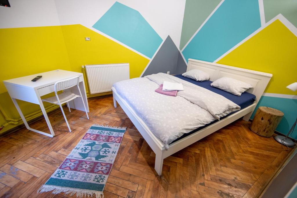 Postel nebo postele na pokoji v ubytování Hostel Cornel