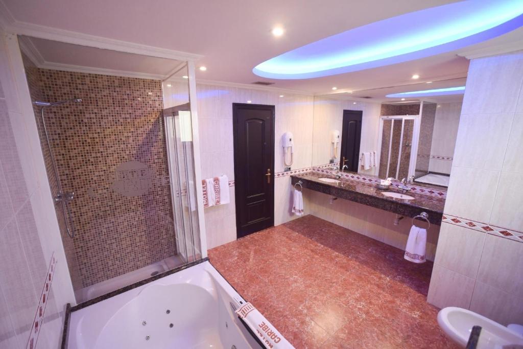 A bathroom at Motel Caribe