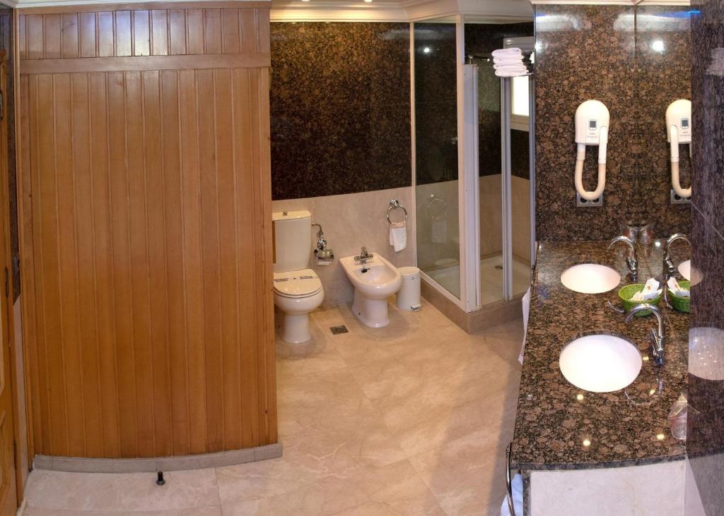 A bathroom at Motel Caribe