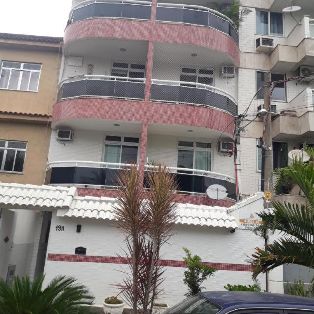  Apartamento Mobiliado-150m da Praia da Macumba-RIO