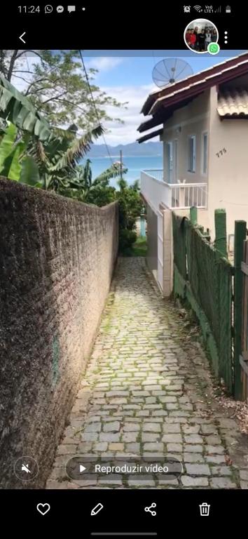  Casa vista pro mar na praia do Caixa d'Aço em Porto Belo