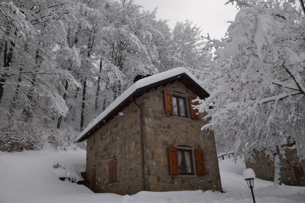 Obiekt Agriturismo il canale zimą