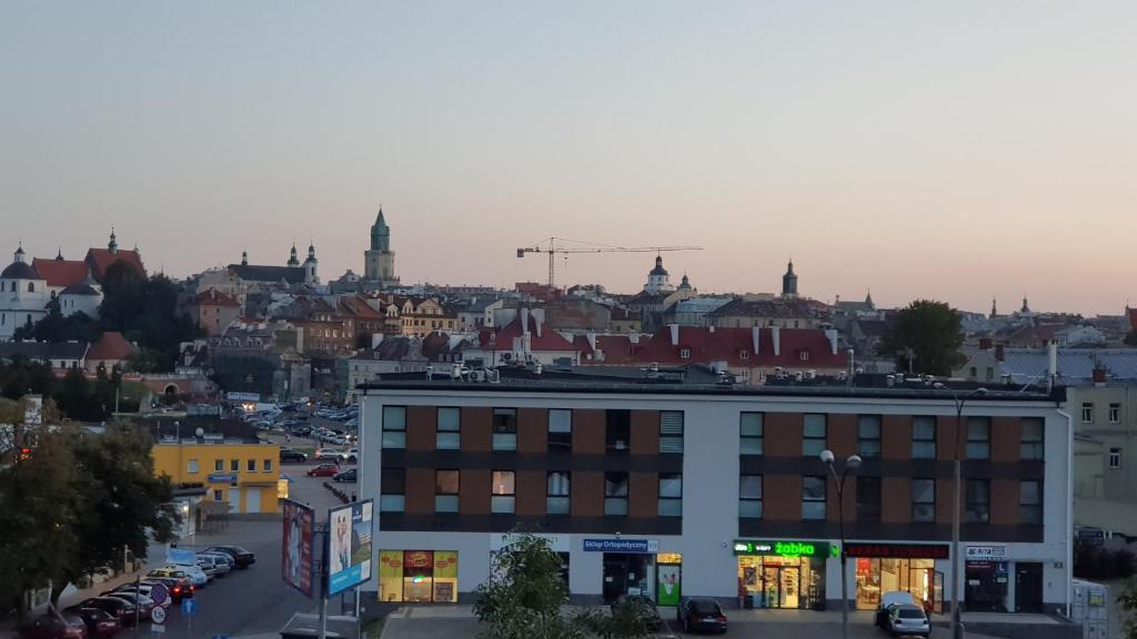 Výhľad na mesto Lublin alebo výhľad na mesto priamo z apartmánu