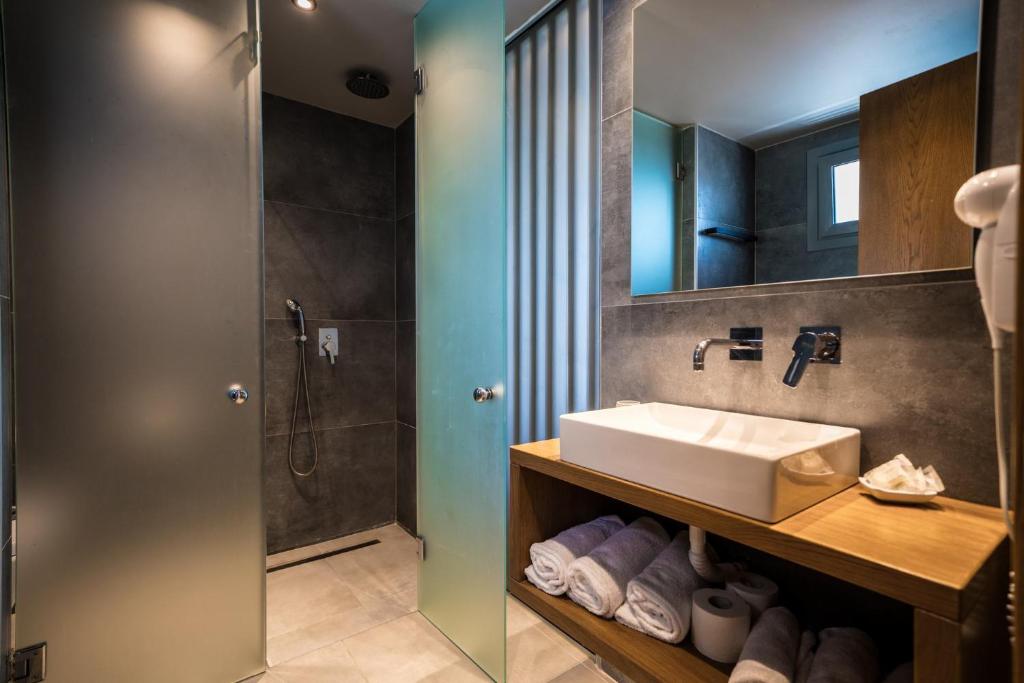 HARMONY CREST RESORT & SPA Adults Only - 2