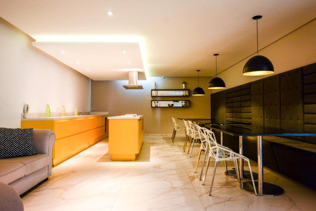  VNGC Apartment by BnbHost
