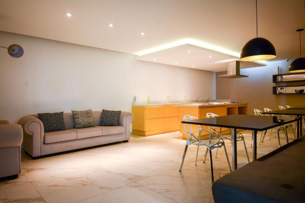  VNGC Apartment by BnbHost