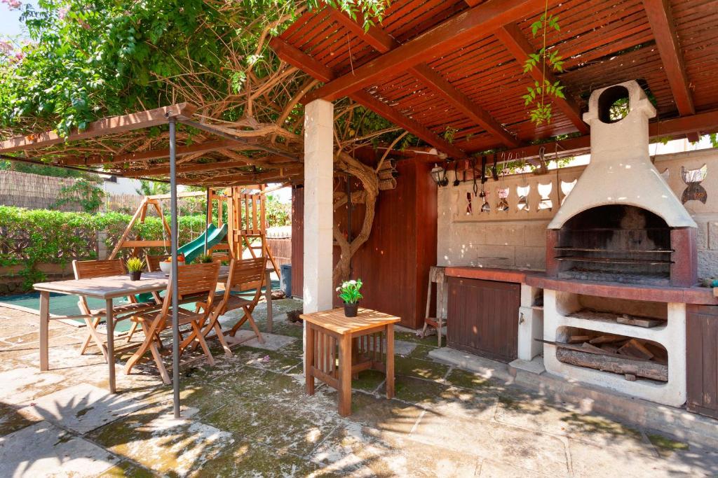A patio or other outdoor area at Can Minu