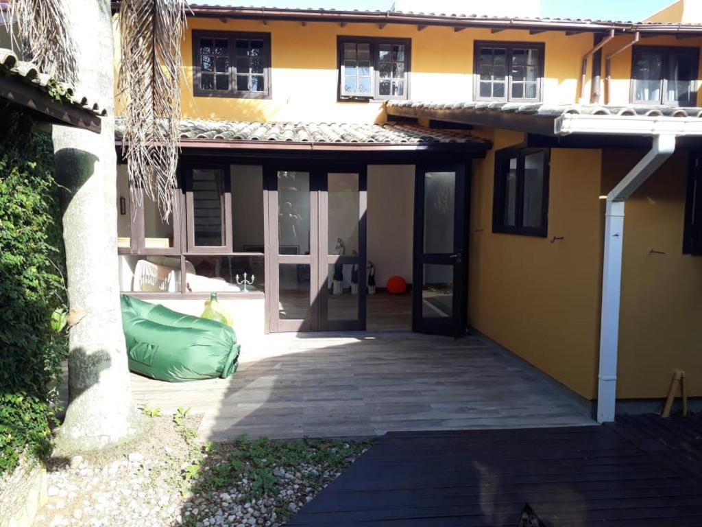  Charmosa e espaçosa casa no Novo Campeche
