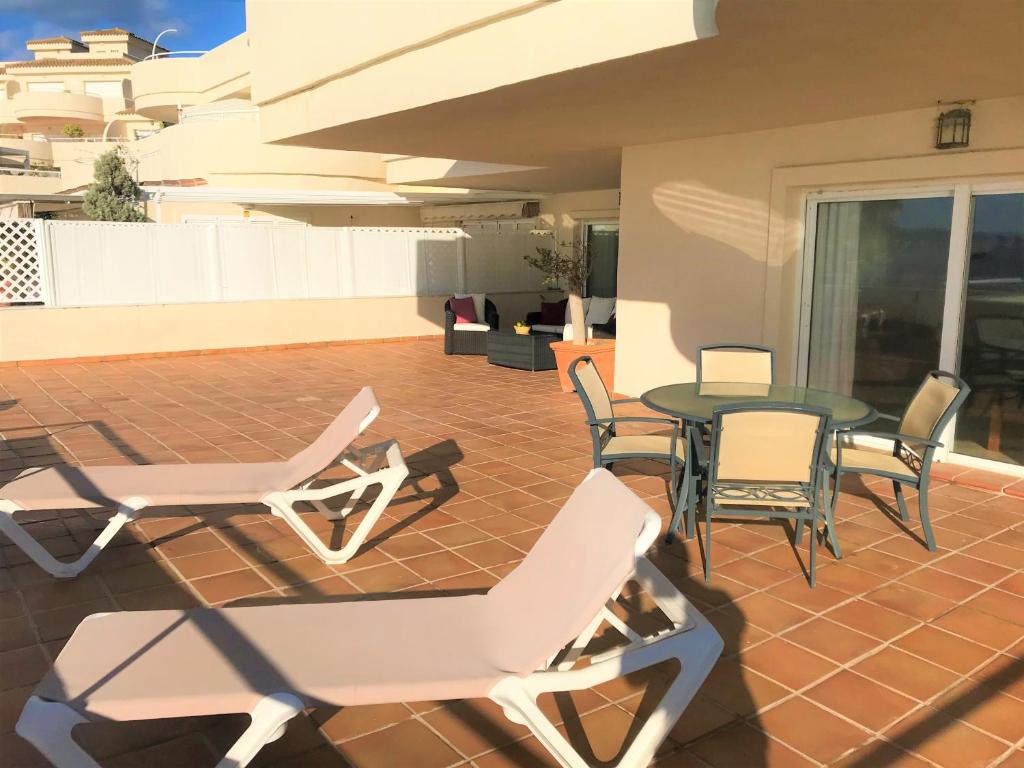 Balkón alebo terasa v ubytovaní Apartments Bermuda Beach