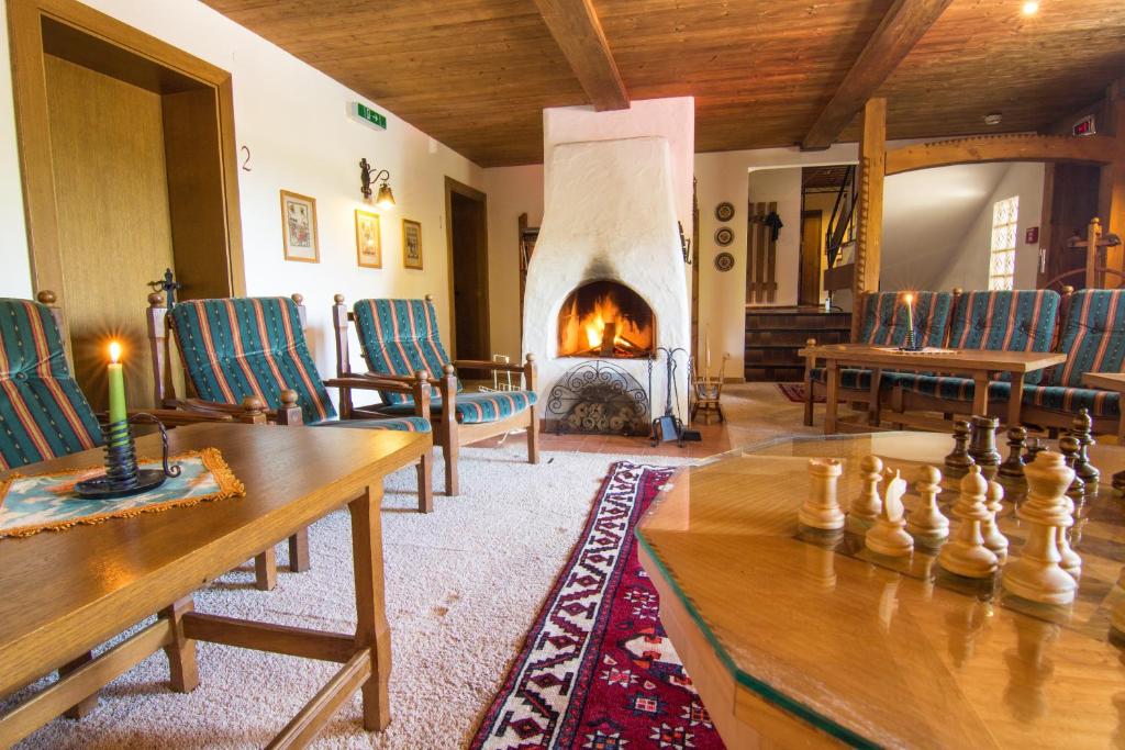 Posezení v ubytování Hotel Rosengarten