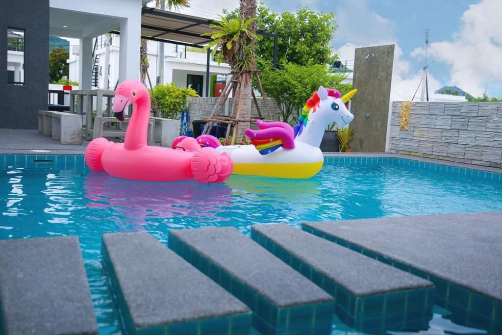 Bazén v ubytování Spring Vintage Pool Villa nebo v jeho okolí